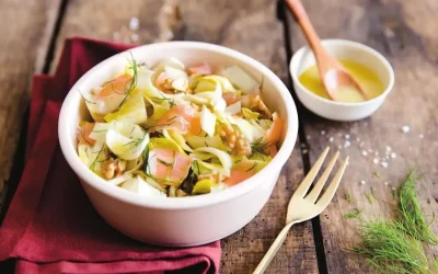 SALADE D’ENDIVE AUX NOIX ET SAUMON FUMÉ